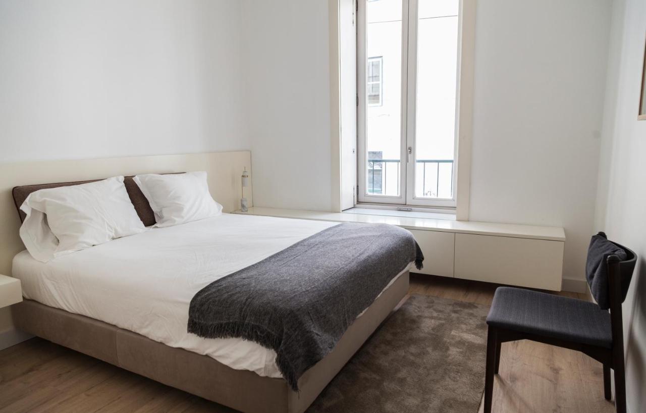 Classy 2Bdr Apartment In Downtown By Lovelystay Lisbon Bagian luar foto