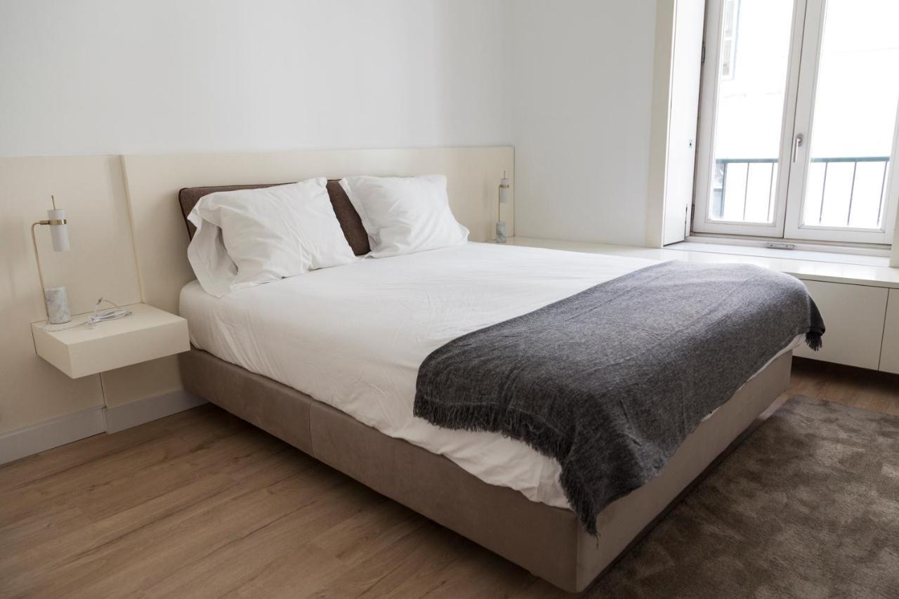 Classy 2Bdr Apartment In Downtown By Lovelystay Lisbon Bagian luar foto